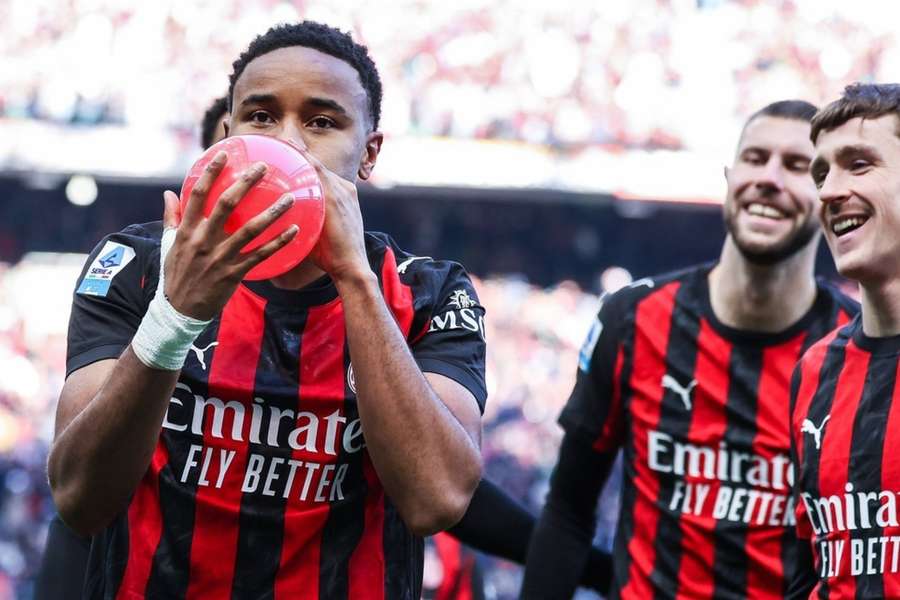 Nkunku fez dois gols em Milan 3x0 Hellas Verona