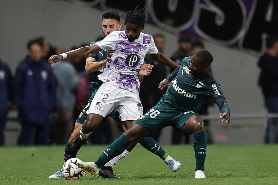 Pas de vainqueur au Stadium.