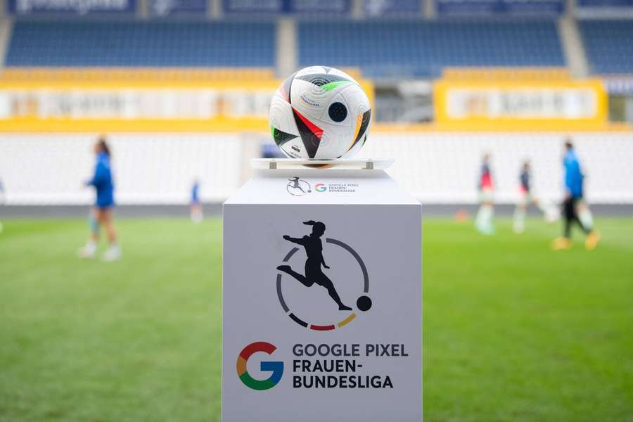 Die Frauen-Bundesliga geht einen weiteren Schritt in ihrer Entwicklung.