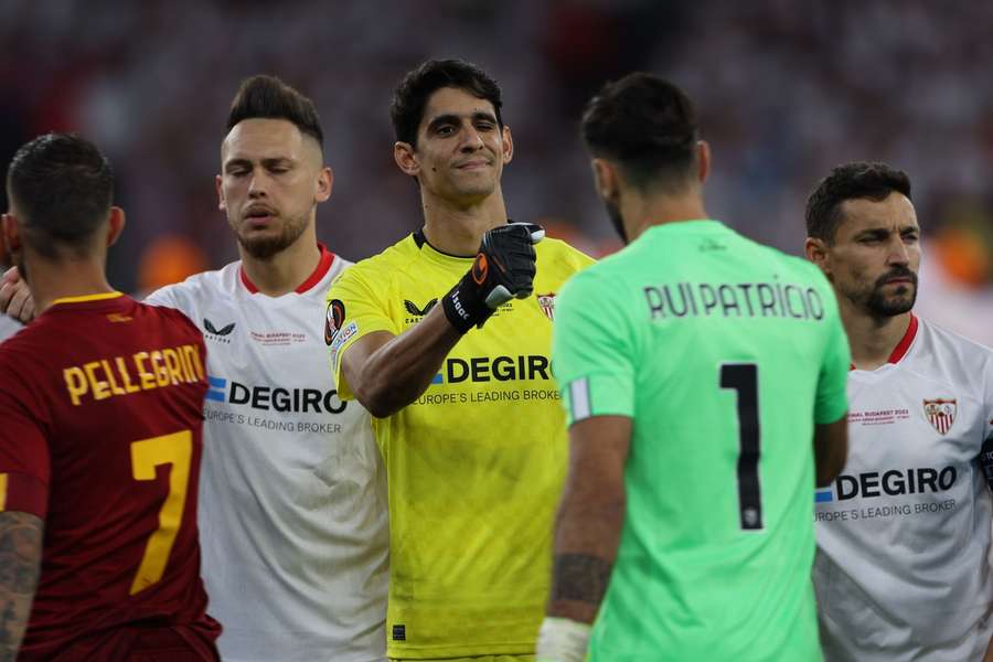 Yassine Bounou ar putea ajunge la PSG