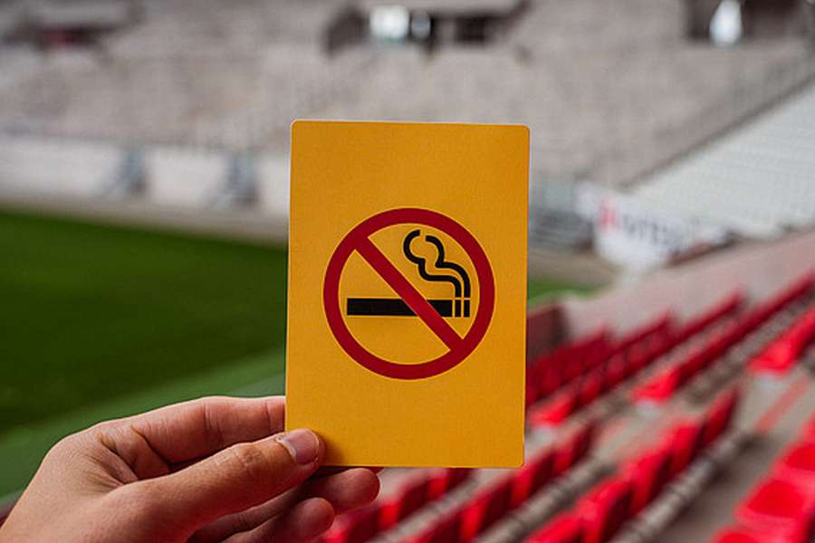 Friburgo resolveu ser criativo no combate do tabagismo dentro do estádio
