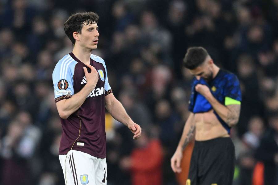 Torres: Demanding Martinez good for Aston Villa teammates Torres: Demanding Martinez good for Aston Villa teammates