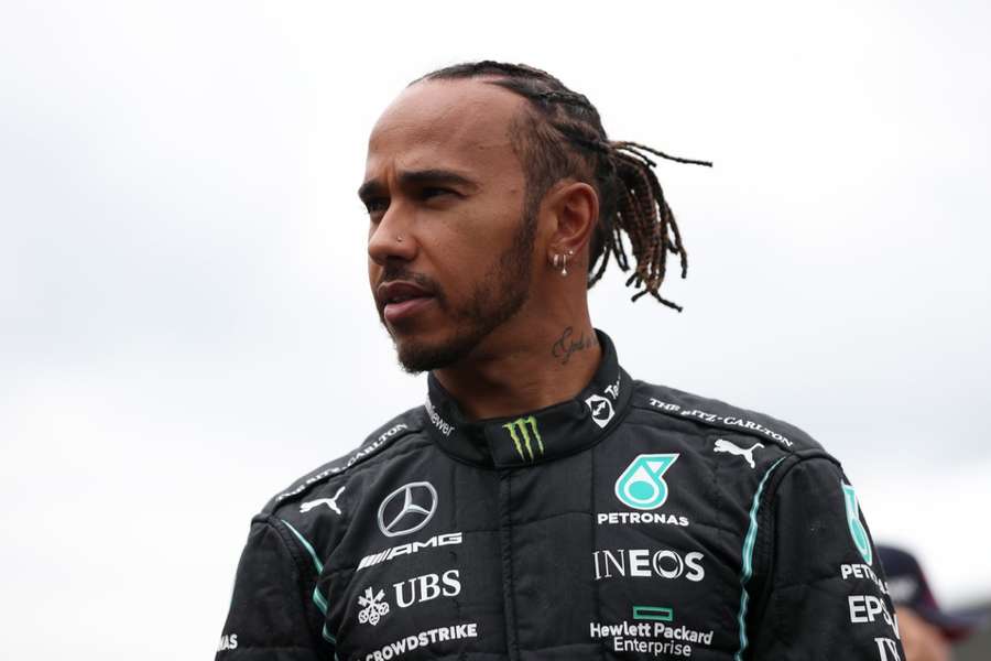 Hamilton už včera na Piqueta reagoval: "Tyhle věci mě obklopovaly celý život. Soustřeďme se na změnu myšlení."