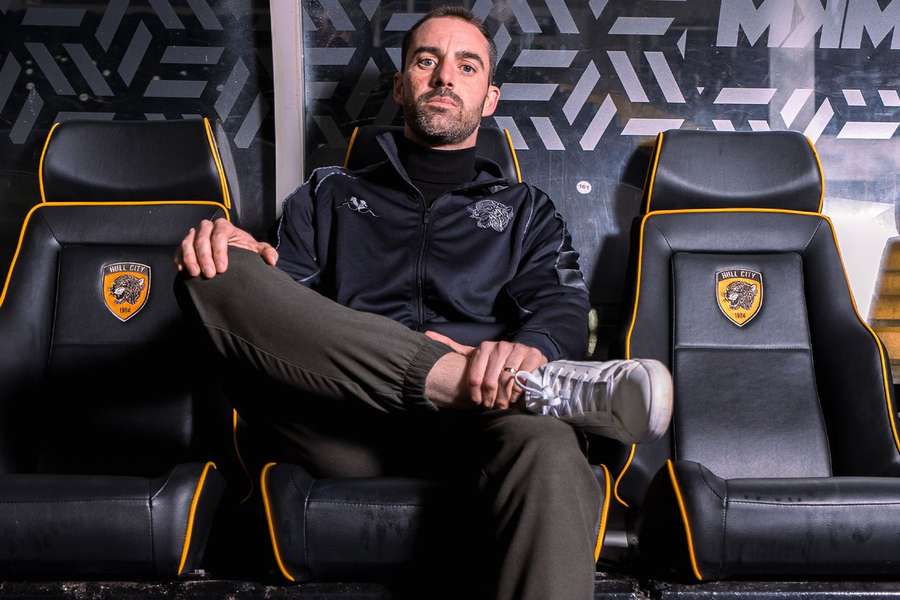 Ruben Selles apresentado como treinador do Hull City