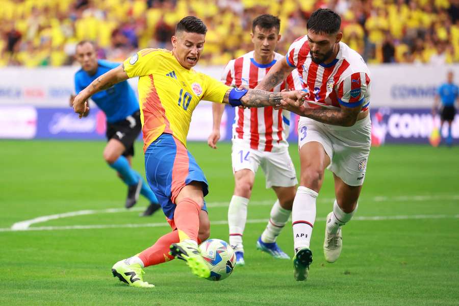 James Rodríguez, contra Paraguay
