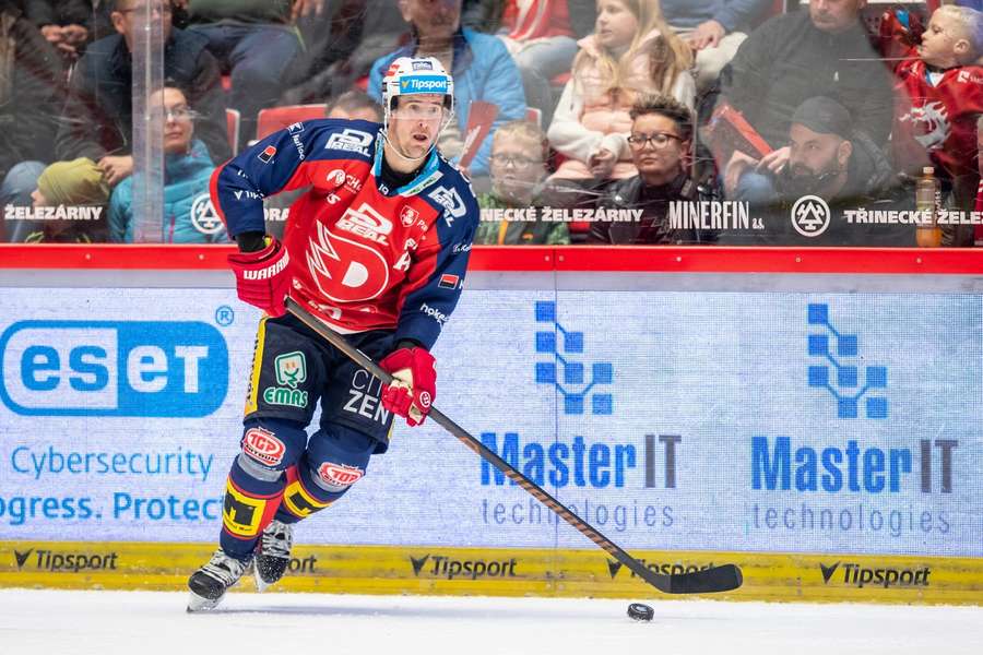 Červenka bude pokračovat v Pardubicích.