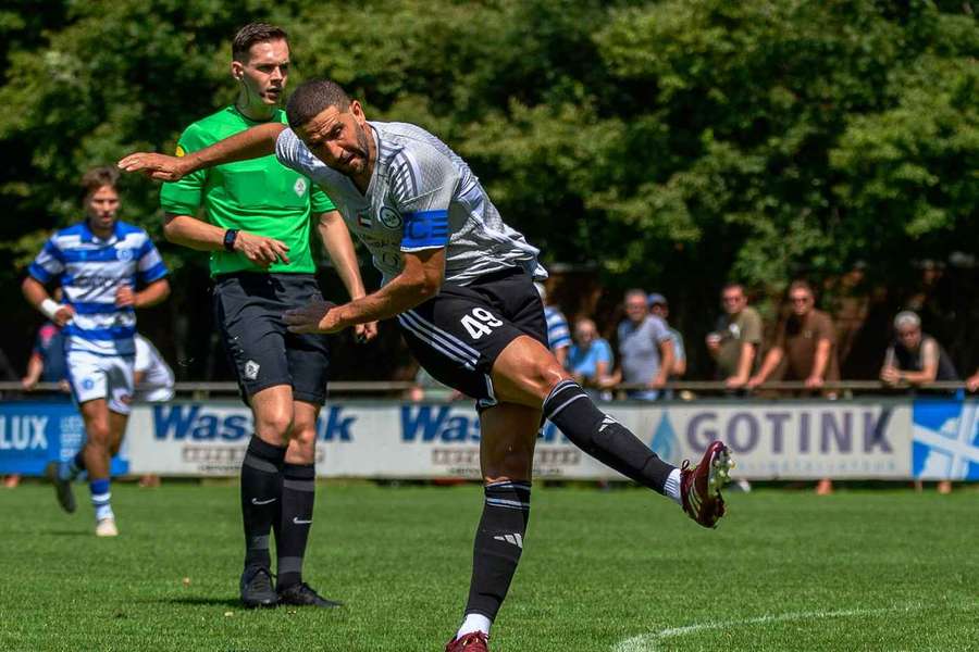 Adel Taarabt joga nos Emirados Adel Taarabt joga nos Emirados