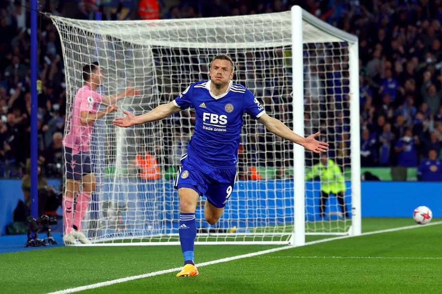 Leicester walczy o przetrwanie z zespołem trzecim od dołu i dwoma punktami od bezpieczeństwa