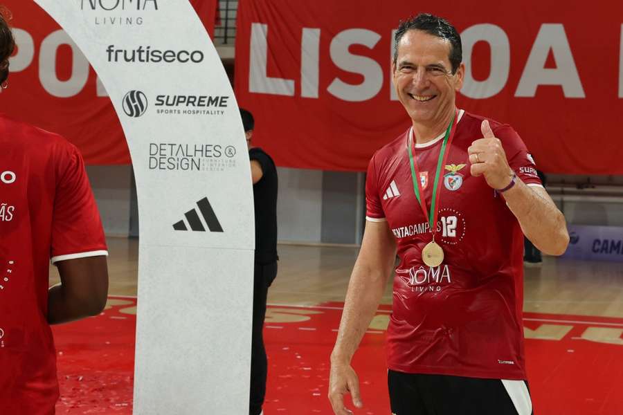 Luís Monteiro destaca troféu Luís Monteiro destaca troféu