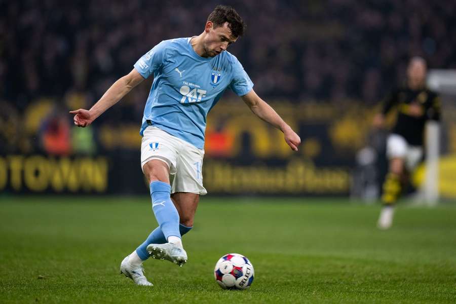 Colin Rosler in action for Malmo FF