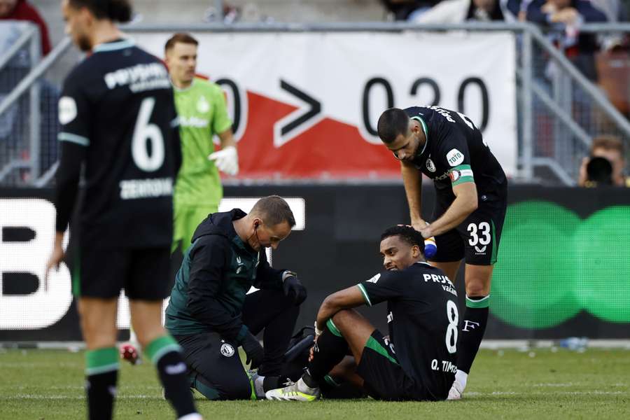 Timber viel geblesseerd uit tegen FC Utrecht