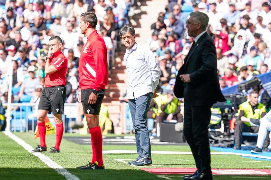 Pacheta, pe banca de rezerve pe Bernabéu, la ultimul său meci cu Valladolid.