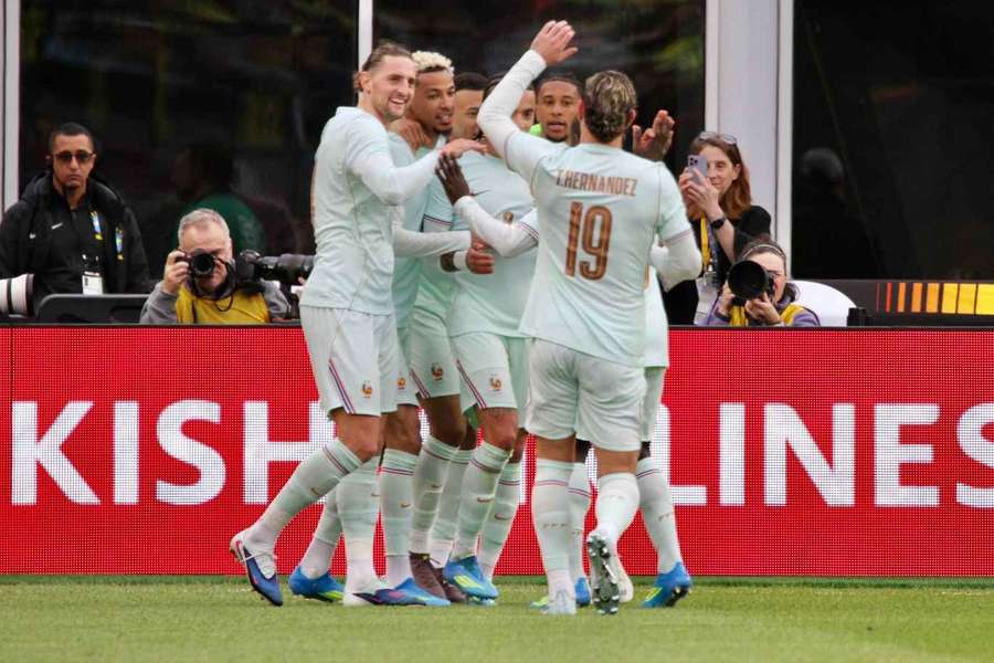 Frankreich siegt im Freundschaftsspiel. Frankreich siegt im Freundschaftsspiel.