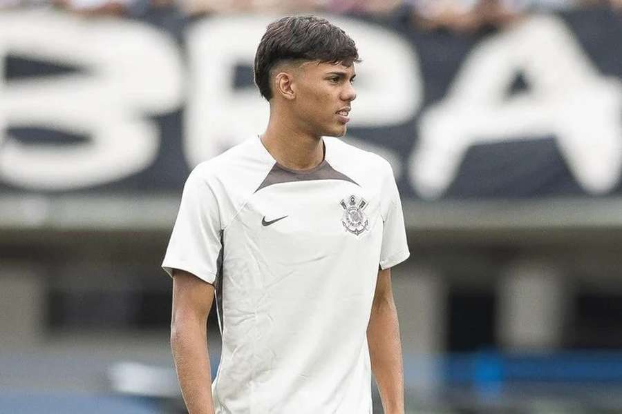 Rafael Venâncio, central de 18 anos do Corinthians