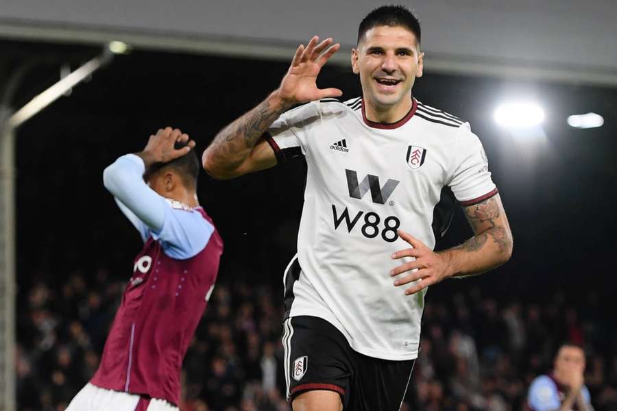 Fulham thrash 10-man Aston Villa at Craven Cottage