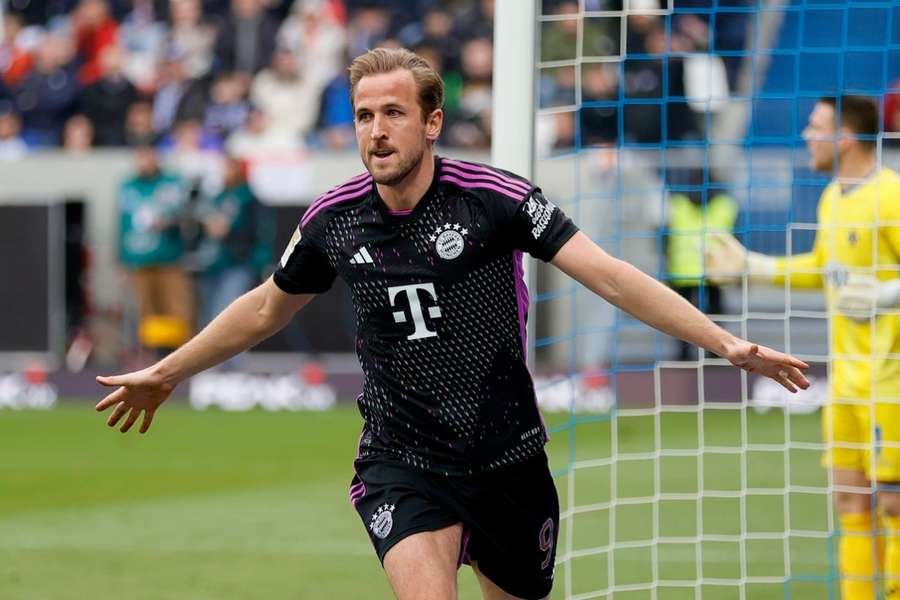 Harry Kane ampliou sua liderança na artilharia da Bundesliga