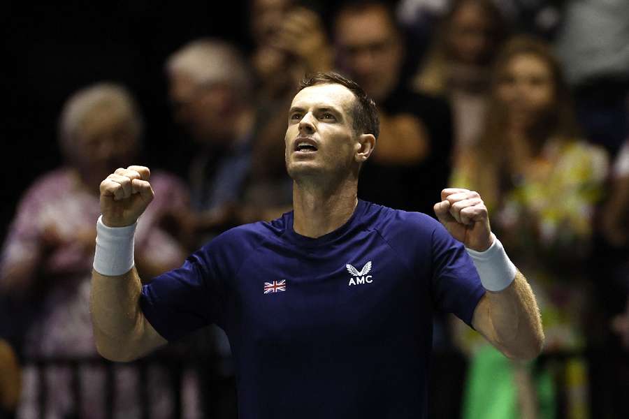 Andy Murray celebra a vitória no jogo da Taça Davis