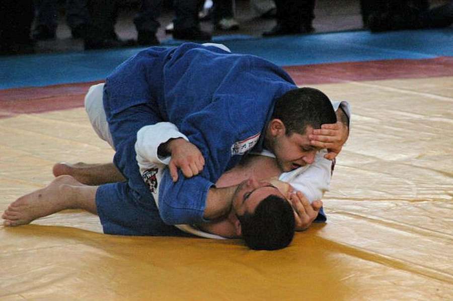 Jiu-jitsu é uma das principais artes marciais do mundo e tem divisão por peso