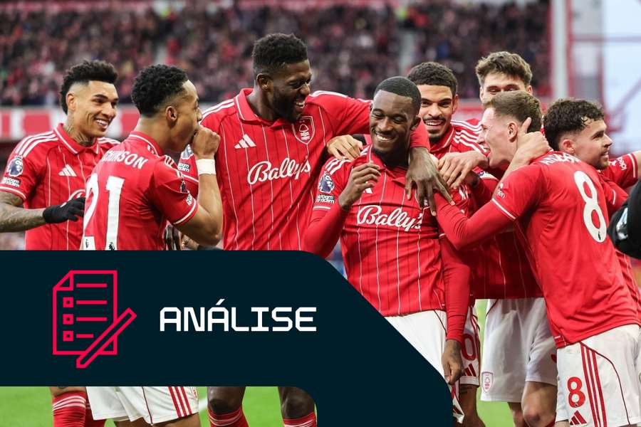 Callum Hudson-Odoi, do Nottingham Forest, celebra o seu golo frente ao Tottenham