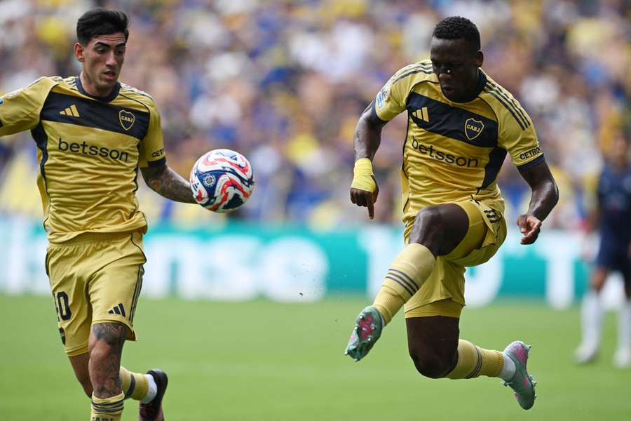 Luis Advíncula 