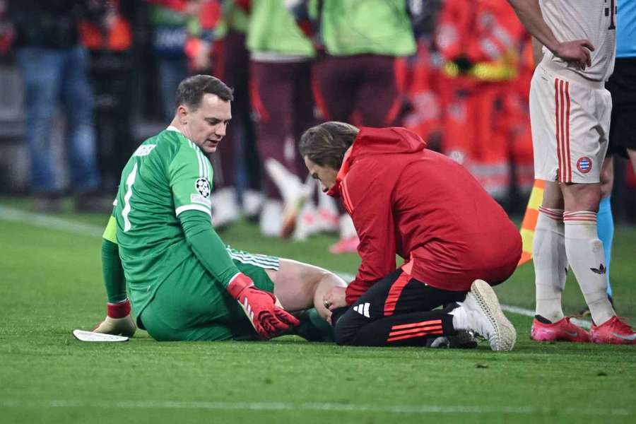Neuer s-a accidentat la gambă
