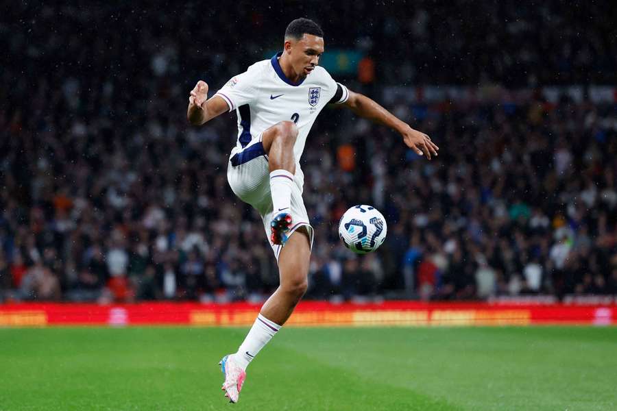 Alexander-Arnold no está en la convocatoria de Inglaterra