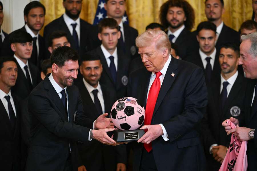 Donald Trump i-a primit la Casa Albă pe Messi şi echipa Inter Miami