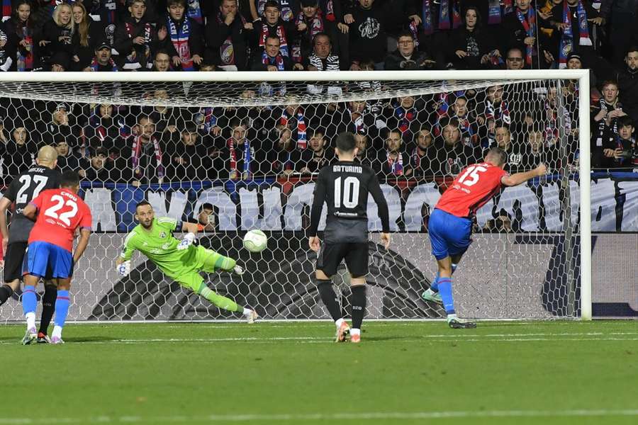 Plzeň poslal do vedení stejně jako v Záhřebu z penalty Tomáš Chorý.