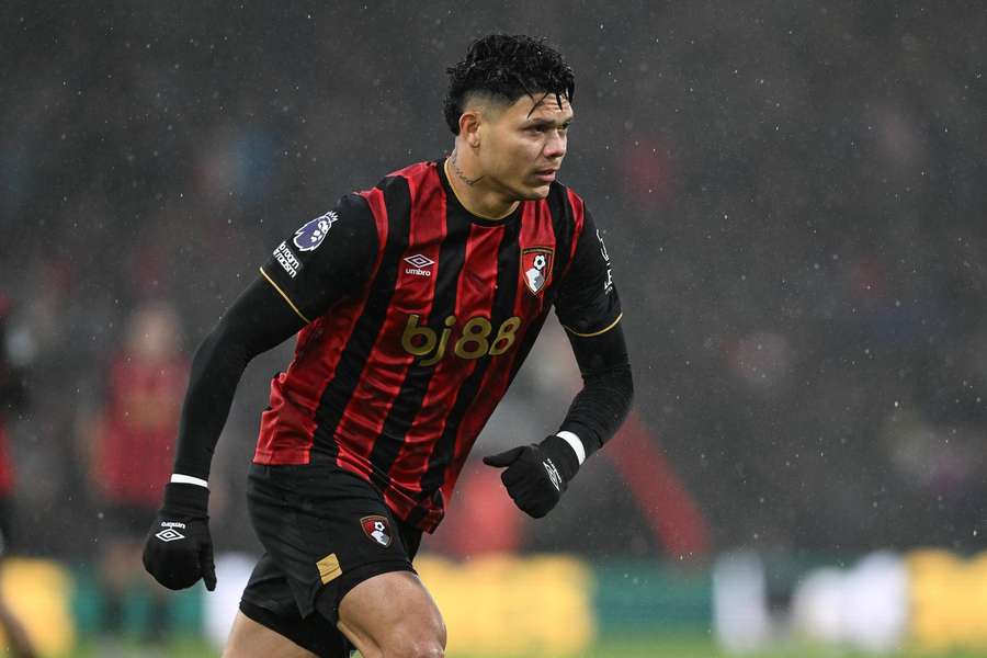Bournemouth boss Iraola tells Evanilson: Don't obsess on this