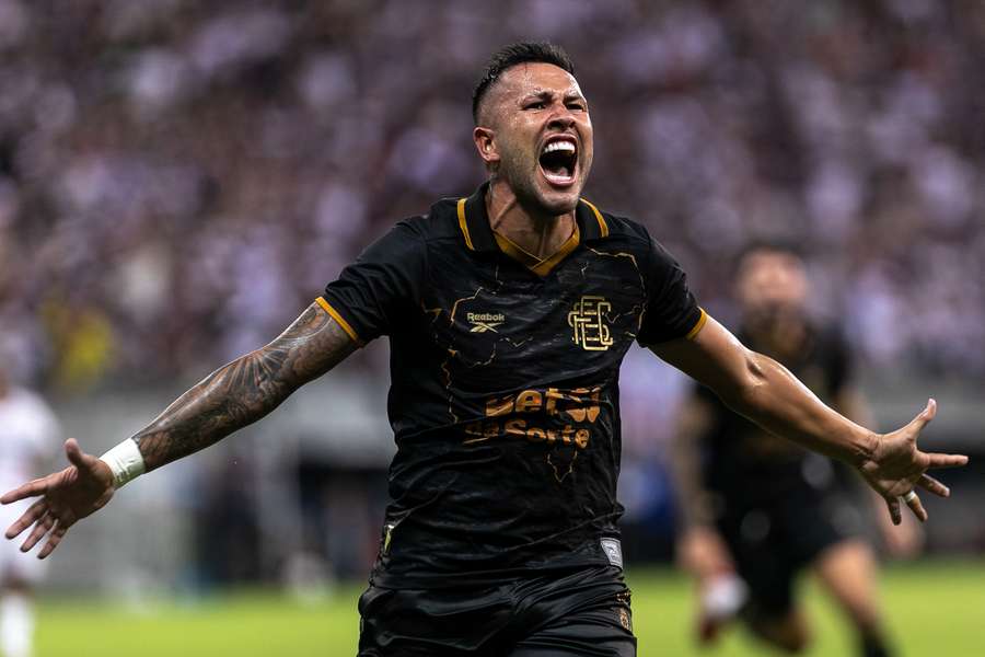 Santa Cruz está de volta à Série B Santa Cruz está de volta à Série B