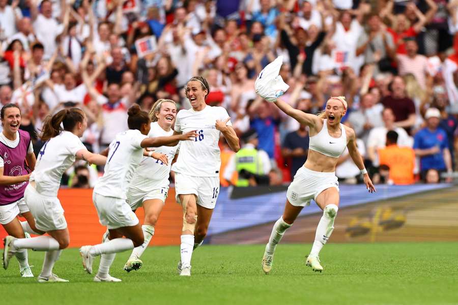 Kelly's celebration received the thumbs up from Chastain after her late winner against Germany