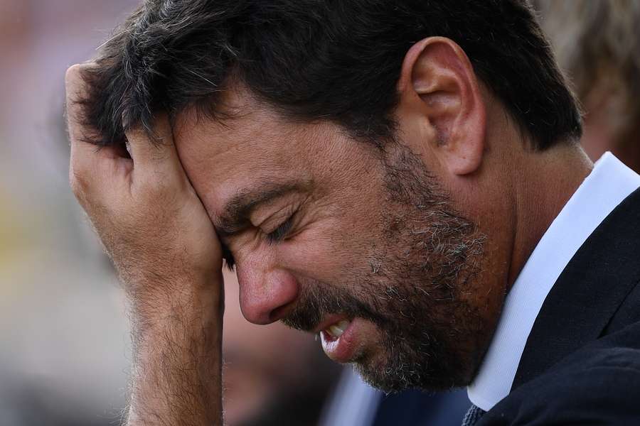 Agnelli ai dipendenti della Juve dopo le dimissioni: "Momento delicato societariamente"