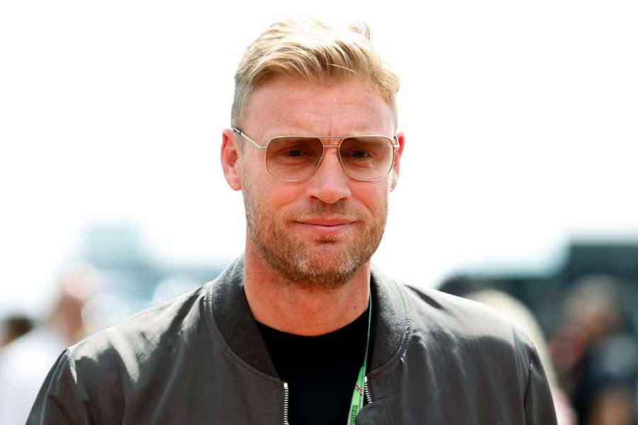 Former England cricketer Flintoff 'lucky to be alive' after car crash