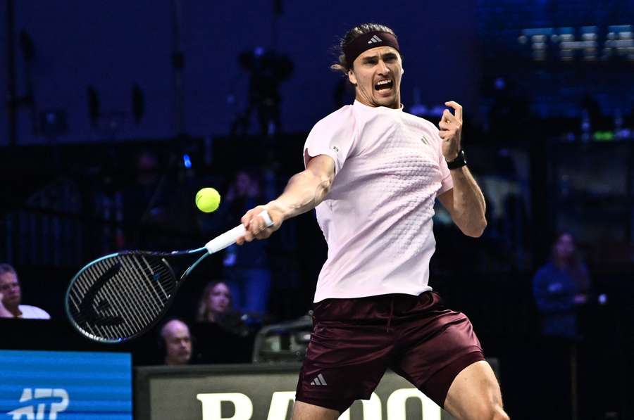 Zverev zakončí rok na čele svetového rebríčka. Zverev zakončí rok na čele svetového rebríčka.