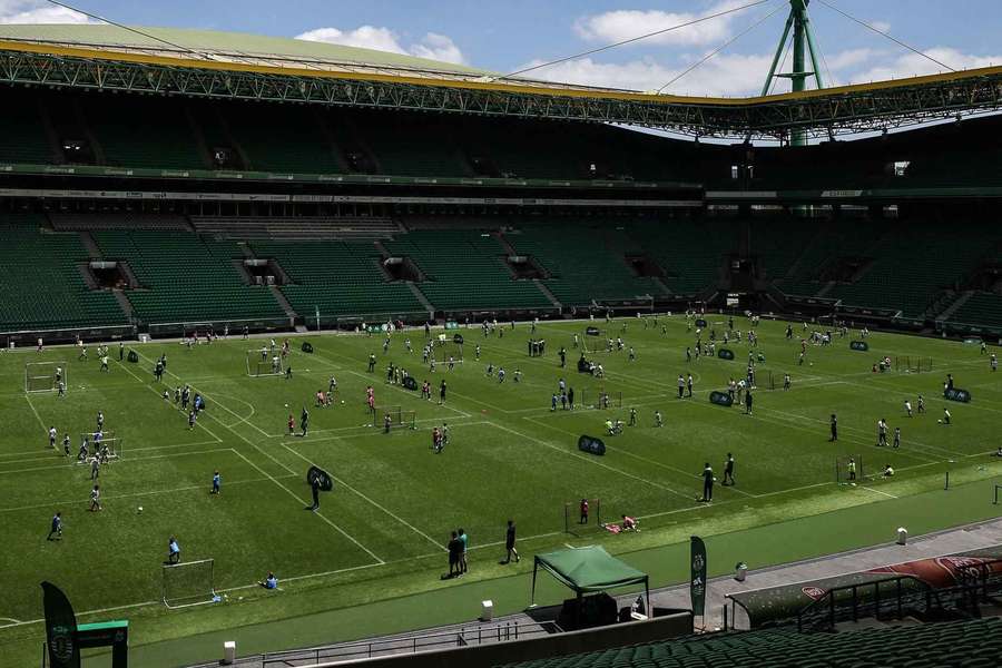 Jovens do Sporting em Alvalade Jovens do Sporting em Alvalade