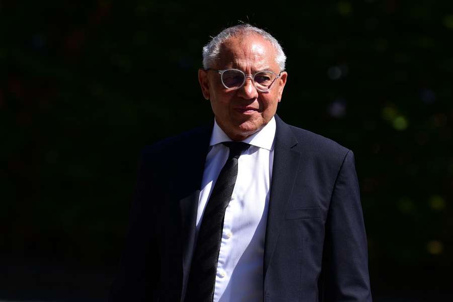 Felix Magath will weiter in der Bundesliga als Trainer arbeiten.