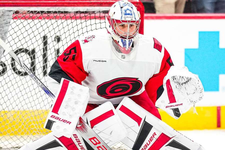 Primeau se vrací do Caroliny. Primeau se vrací do Caroliny.