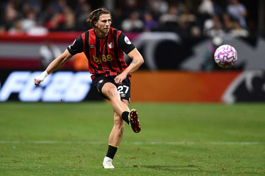 Illia Zabarnyi avec Bournemouth.
