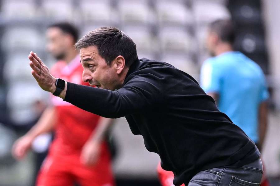 Vasco Matos, treinador do Santa Clara