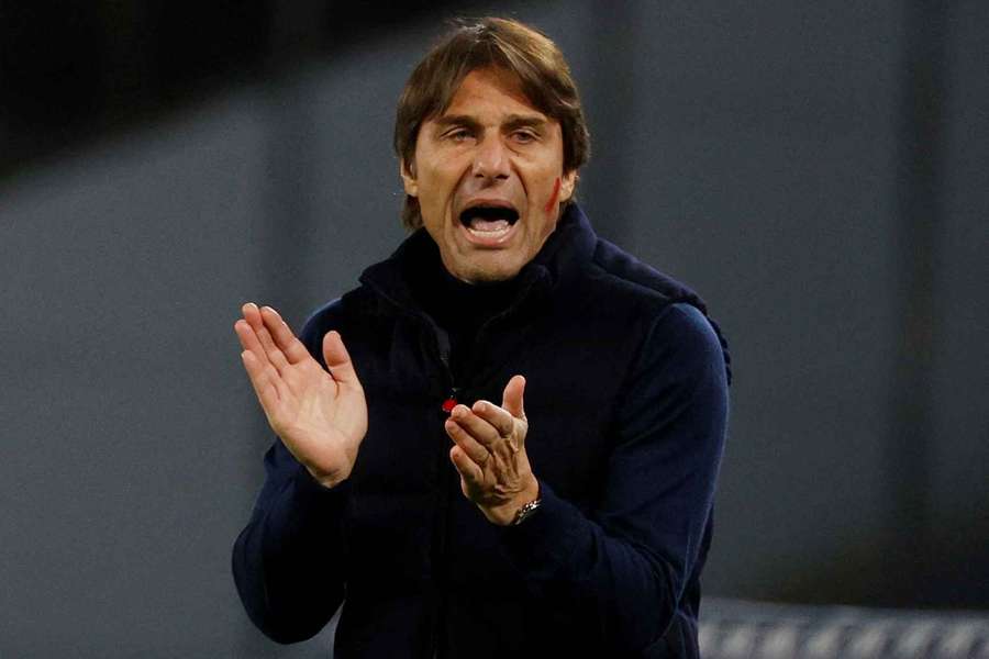 Antrenorul lui Napoli, Antonio Conte, rămâne realist
