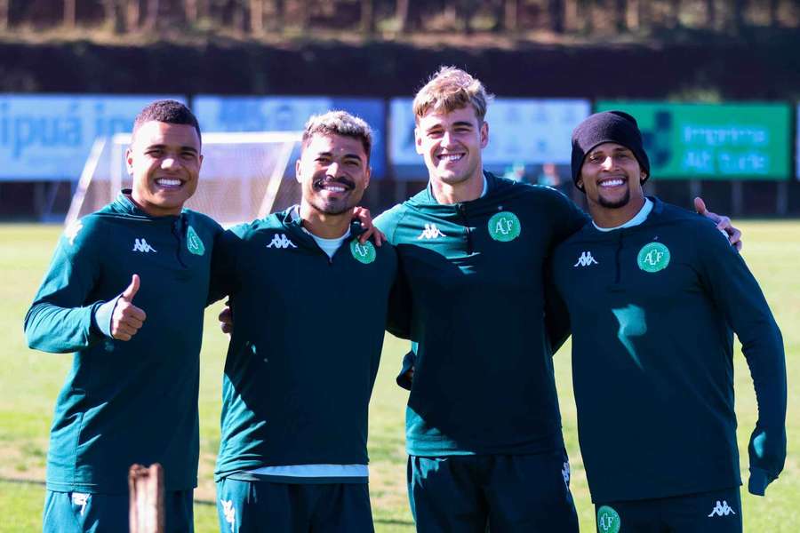 Chapecoense quer uma vaga no G4 da Série B