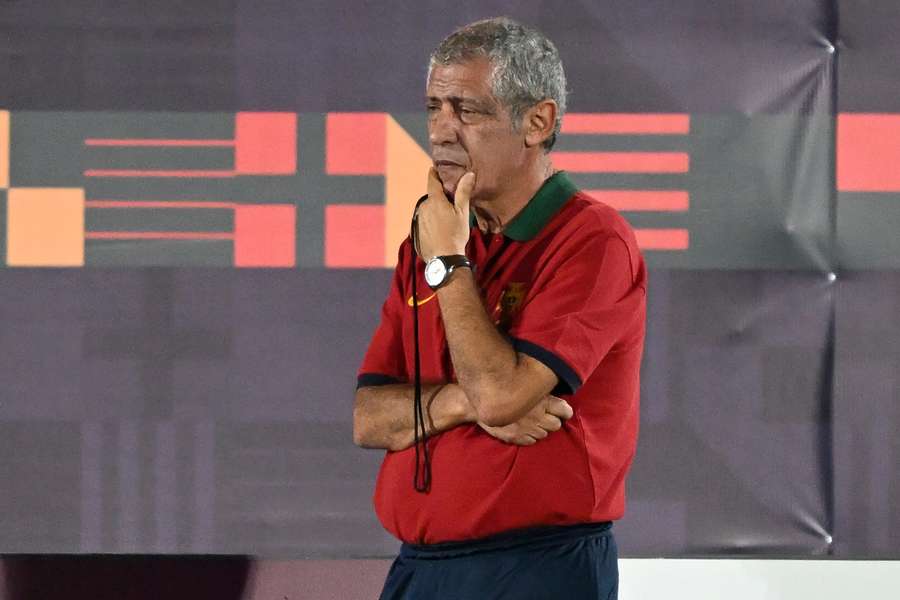 Fernando Santos está obrigado a fazer, pelo menos, duas alterações na equipa inicial