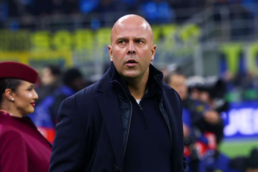 Arne Slot en Ligue des champions. Arne Slot en Ligue des champions.