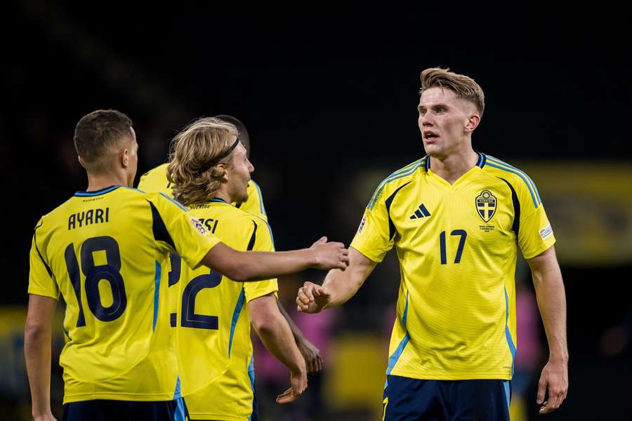 Gyokeres (right) last played for Sweden in November