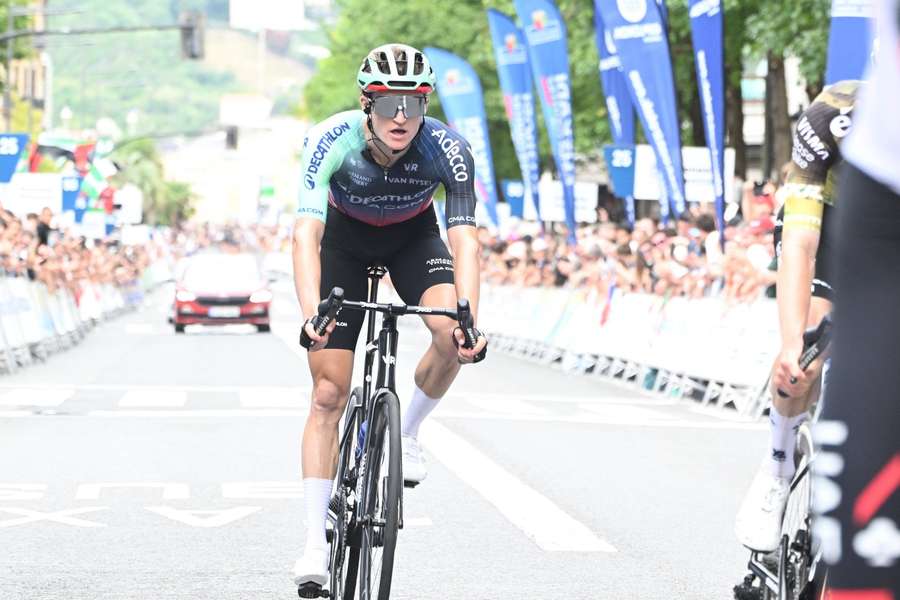 Felix Gall venceu isolado a terceira etapa da Volta a Burgos