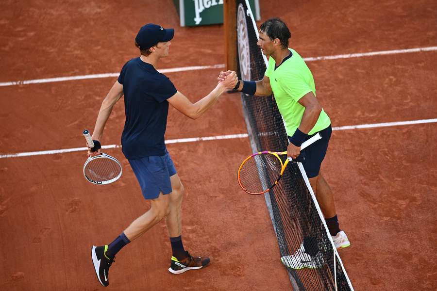 Jannik Sinner e Rafa Nadal al Roland Garros del 2021