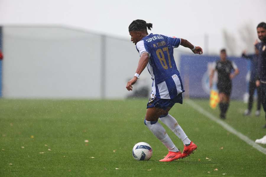 Brayan Caicedo ao serviço da equipa B do FC Porto