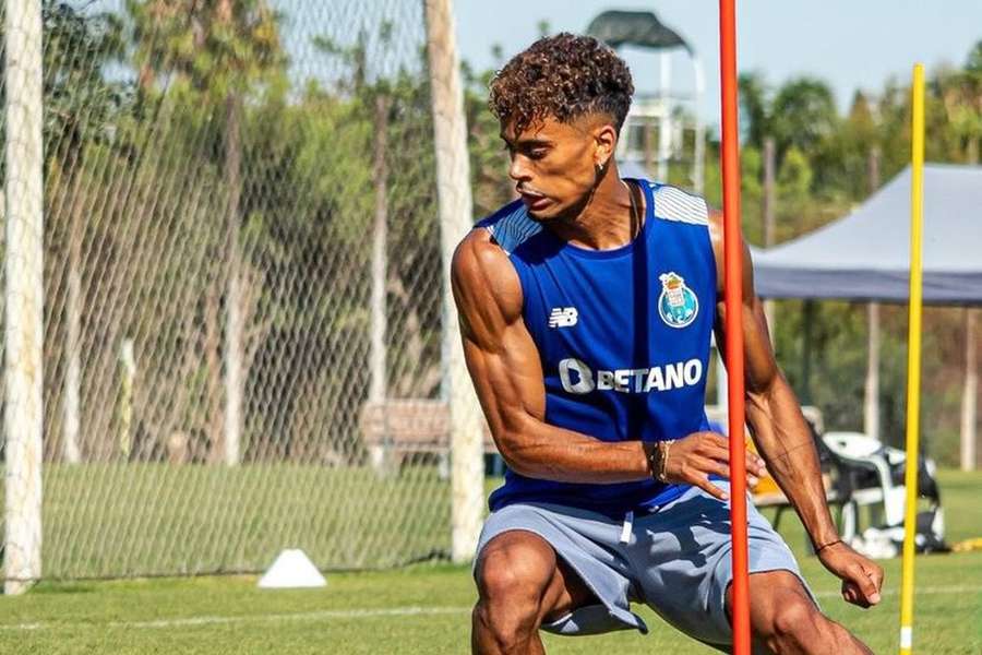 Gonçalo Borges tem contrato até 2027