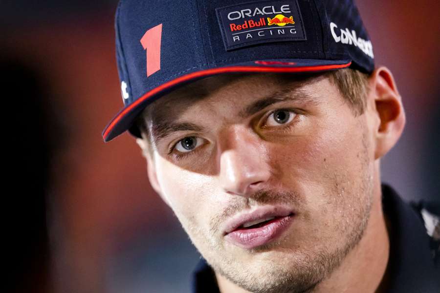 Max Verstappen tijdens de mediadag in Doha