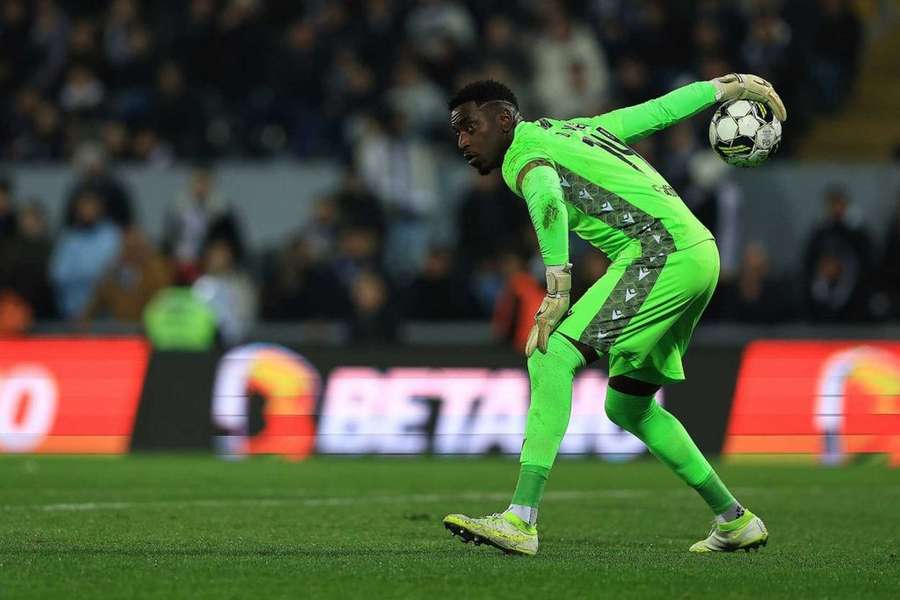 Bruno Varela tem contrato com o Vitória SC até 2026